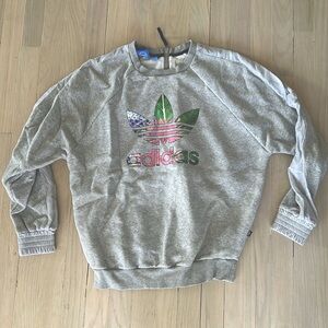 Women’s Adidas Crewneck Size Small